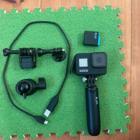 GoPro HERO8 アクションカメラ 本体 付属品付き