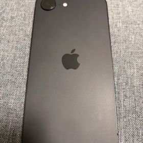 Apple iPhone 16e ブラック 本体