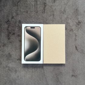 iPhone 15 Pro Max 256GB 新品未使用