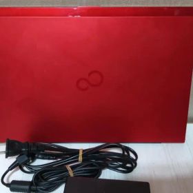 Fujitsu Lifebook uh75/b3 8世代i7