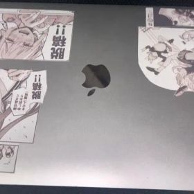 MacBook Pro 2017 13インチ 漫画ステッカー付き