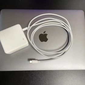 Apple MacBook Pro 2017 13インチ 8GB 256GB