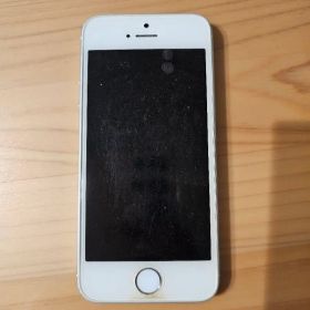 iPhone 5s シルバー 電源入ります ジャンク