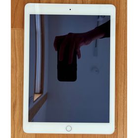 アイパッド(iPad)のApple A1566 iPad Air2 9.7inch Gold 64GB(タブレット)