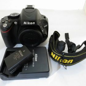 ニコン Nikon デジタル一眼レフ D5100 【中古】