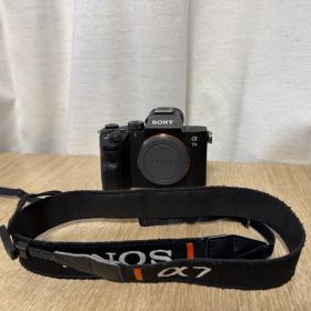 SONY α7 III ミラーレス一眼カメラ 本体 ストラップ付き