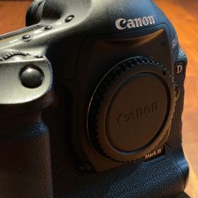 Canon EOS-1D Mark III
