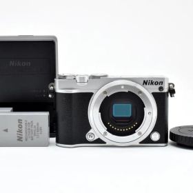 Nikon 1 J5 ミラーレス一眼 カメラ 本体