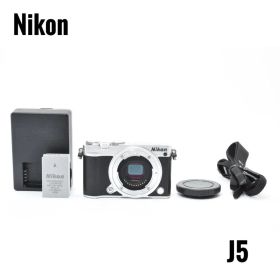 【美品】ニコン NIKON J5 小型軽量ミラーレス一眼カメラ Wi-Fi内蔵