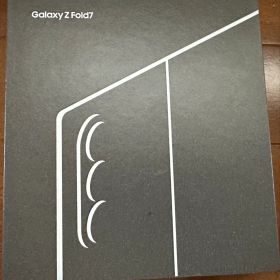新品同様品‼️Galaxy Z Fold7 256gbブラック 国内版
