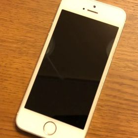Apple iPhone SE ゴールド 本体