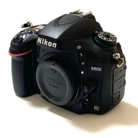 ◎撮影数5950回以下☆Nikon D600 ボディ 希少美品 FXフルサイズ