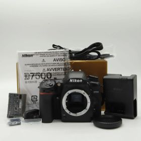 【シャッター回数4335回】■ほぼ新品■ Nikon デジタル一眼レフカメラ D7500 ボディ ブラック