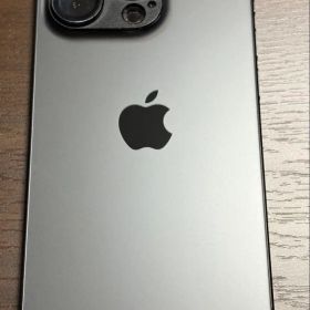Apple iPhone 15Pro ブラックチタニウム 256GB