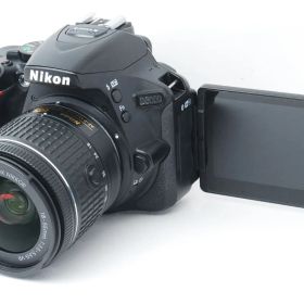 ★高性能スタイリッシュ一眼レフ！スマホ転送OK☆ニコン D5600 レンズキット★