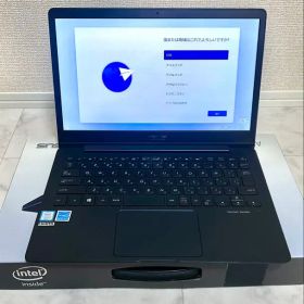 ASUS ZenBook 13 core i5 メモリ8GB SSD512GB