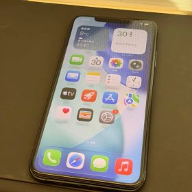 【良品】iPhone 11 Pro Max 256 GB SIMフリー