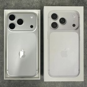 極美品 iPhone17 pro 512GB シルバー SIMフリー
