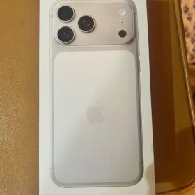 iPhone 17Pro Max シルバー 本体