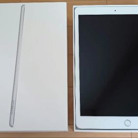 Apple iPad 第8世代 Wi-Fi 32GB シルバー タブレット
