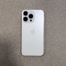 iPhone13Pro シルバー