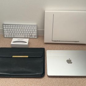Apple MacBook Air M2 シルバー 本体 + 付属品