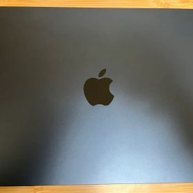 【美品】2022 MacBook Air M2 16GB / 1TB 保証期間残
