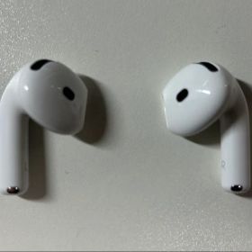 Apple AirPods 4