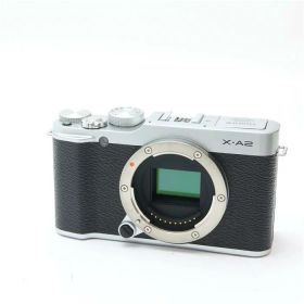 【中古】 《難有品》 FUJIFILM X-A2 ボディ シルバー [ デジタルカメラ ]