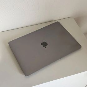 MacBook Air (2020) M1 8GB シルバー バッテリー良好