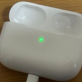 【美品】 Apple AirPods Pro２ (Lightning）