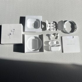 Apple AirPods Pro 第2世代 本体と付属品