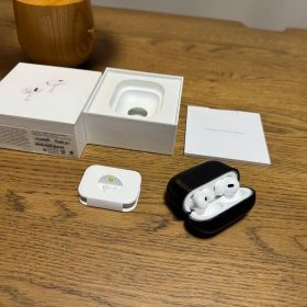 AirPods Pro（第2世代）＋土屋鞄製レザーケース付き