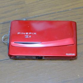 FUJIFILM FinePix Z950EXR