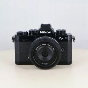 【中古】(ニコン) Nikon Z fc 28/2.8 SPECIAL EDITIONキット ブラック