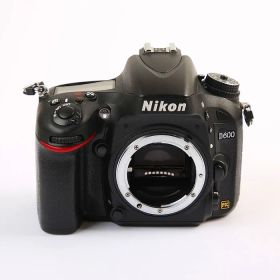 【中古】(ニコン) Nikon ニコン D600 ボデイ