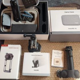 Insta360 アクションカメラ insta360 X5エッセンシャルキット