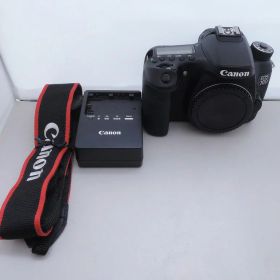 【全品ポイント10倍！要エントリー】【期間限定セール】【期間限定セール】キヤノン Canon デジタル一眼レフカメラ ボディ APS-C EOS 70D 【中古】