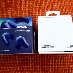 極美品 BOSE QuietComfort Ultra Earbuds ルナブルー ワイヤレスイヤホン