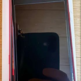 iPhoneSE2 64GB 箱&付属品、画面シール付き 売り上げは寄付