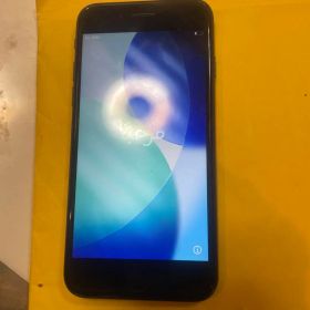 iPhone SE2(第2世代)64GB ブラック SIMフリー最大充電 75%