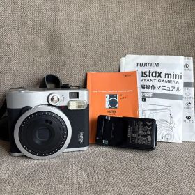 【値下げ交渉不可/美品】チェキ INSTAX mini 90 ネオクラシック