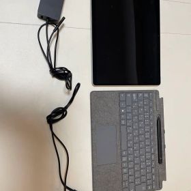 Surface Pro 8 本体 + キーボード + 充電器 + スタイラスペン