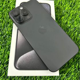 iPhone15ProMAX 256GB ブラックチタニウム美品