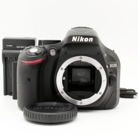 わずかシャッター数265枚【新品級】Nikon D5200 ボディ#8310