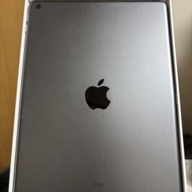 iPad 第7世代 32GB Wi-Fiモデル スペースグレイ