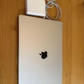 【極美品】MacBook Pro 16インチ M1 Max／32GB／1TB