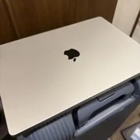 MacBookPro16インチM1MAX 32GB SSD1TB【ジャンク特価】