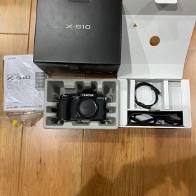 美品！Fujifilm X-S10 ブラック 箱付