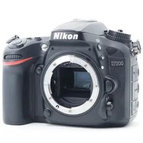 100298☆極上品☆Nikon デジタル一眼レフカメラ D7200